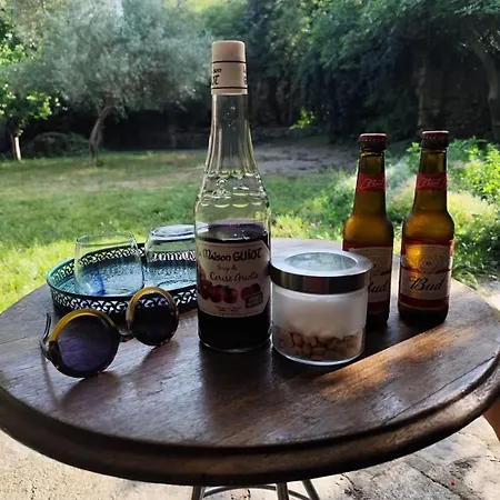 Aux Mimosas *
